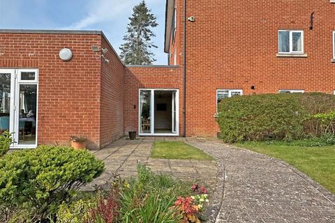 2 bedroom retirement property for sale, Ladbroke Road, Redhill