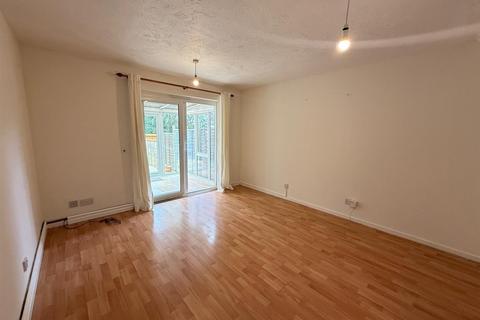 undefined, St Peters Gardens, Farnham GU10