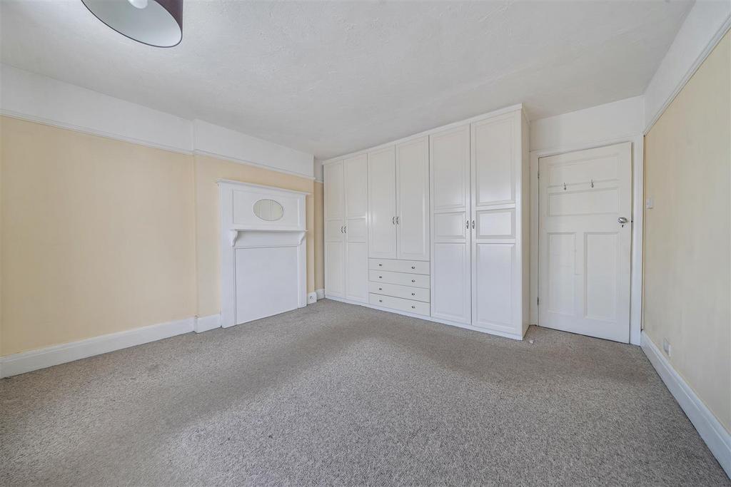 Bedroom, fireplace
