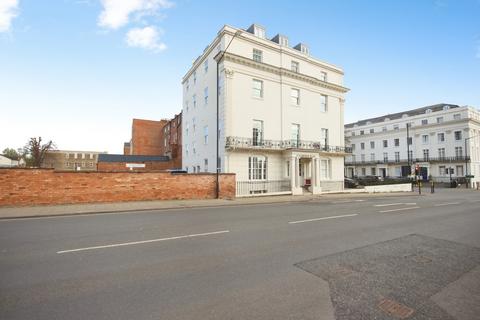 1 bedroom flat for sale, Clarendon Place, Leamington Spa, Warwickshire, CV32