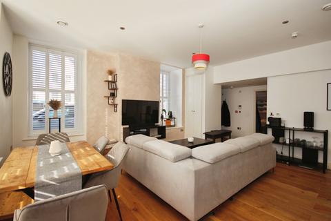 1 bedroom flat for sale, Clarendon Place, Leamington Spa, Warwickshire, CV32
