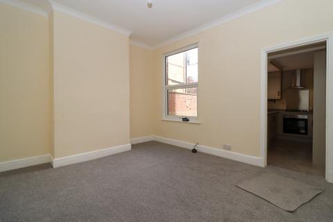 2 bedroom terraced house to rent, Milligan Road, Leicester, LE2