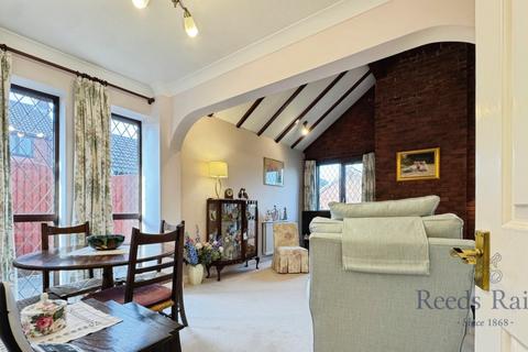 2 bedroom bungalow for sale, The Oaks, Preston PR5