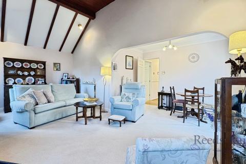 2 bedroom bungalow for sale, The Oaks, Preston PR5