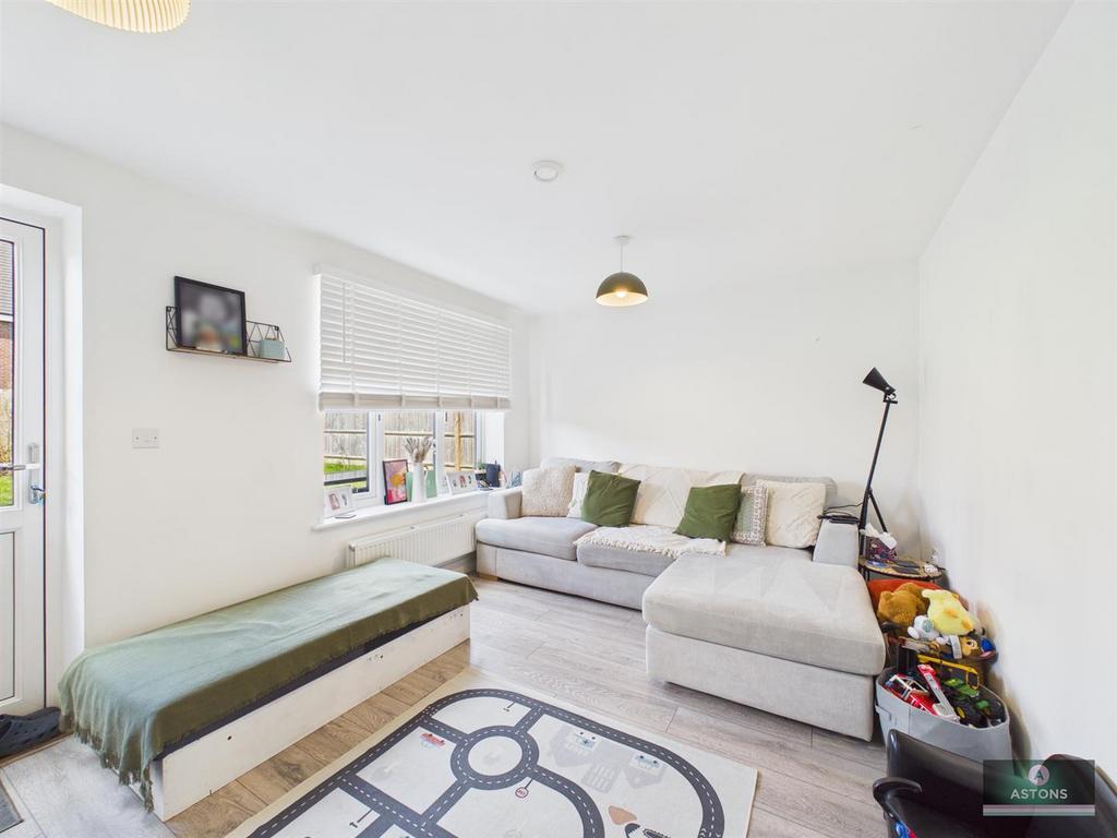 CAM02067 G0-PR0224-STILL005.jpg