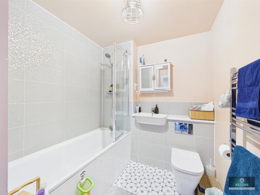 CAM02067 G0-PR0224-STILL011.jpg