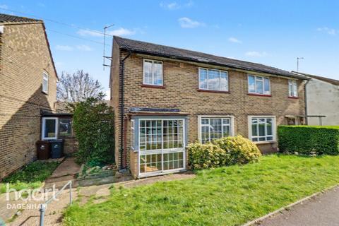 Listowel Road, Dagenham