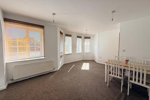 1 bedroom flat to rent, Columbus Avenue, Brierley Hill
