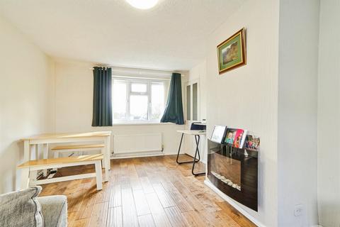 2 bedroom terraced house for sale, Shaw Close, Guiseley, Leeds
