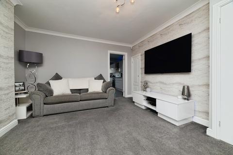 3 bedroom terraced house for sale, Silverdale Road, Hull, HU6