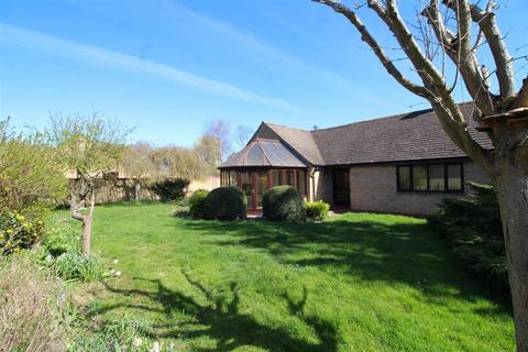 3 bedroom detached bungalow for sale, Holywell Way, Peterborough