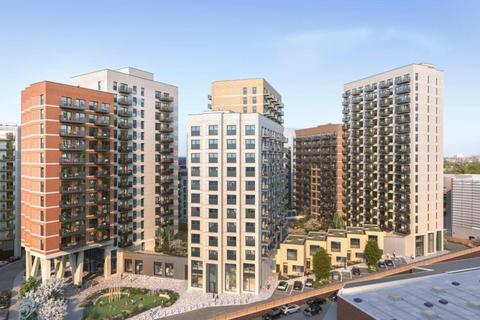 undefined, at Kew Bridge Rise, Brentford TW8