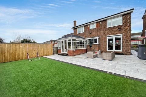 4 bedroom detached house for sale, Braemar Court, Bill Quay, NE10