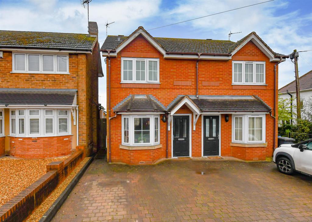 7 A Ounsdale Road-14.jpg