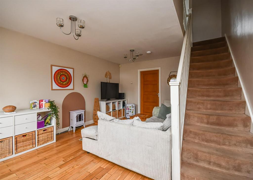 7 A Ounsdale Road-7.jpg