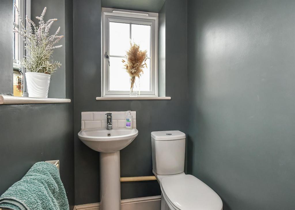 7 A Ounsdale Road-3.jpg