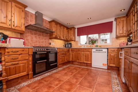 undefined, Davis Close, Rothwell, Kettering
