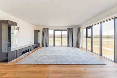 undefined, Kingman Way Newbury RG14
