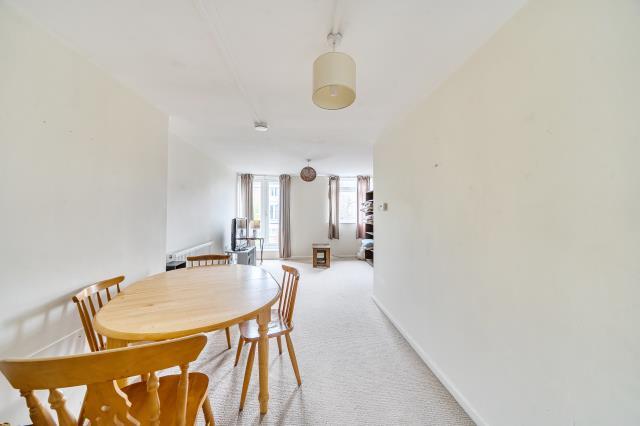 House in Oxford, Cutteslowe - View 3