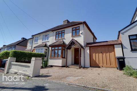 3 bedroom semi-detached house for sale, Kenilworth Avenue, Harold Park