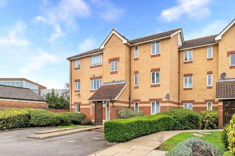 1 bedroom flat for sale, Grove Road, Chadwell Heath
