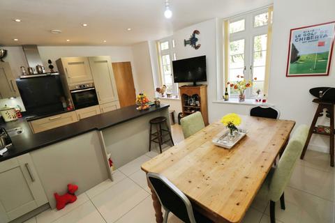 4 bedroom end of terrace house for sale, Coombe Road, Rugby, CV23