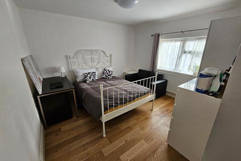undefined, Locarno Road, Greenford, UB6