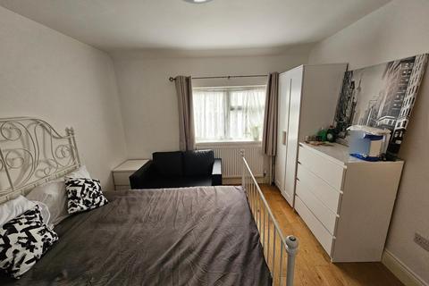 undefined, Locarno Road, Greenford, UB6