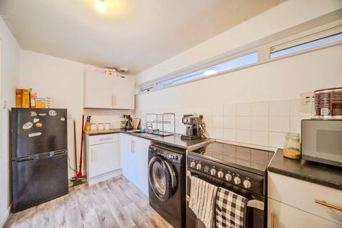 1 bedroom flat for sale, Ramsons Avenue, Milton Keynes MK14