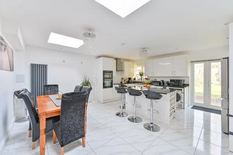 3 bedroom terraced house for sale, Conisborough Crescent, Catford, London, SE6