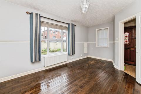 3 bedroom semi-detached house for sale, Chestnut Avenue, Exeter