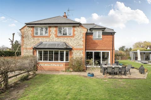 4 bedroom detached house for sale, Lynx Hill, East Horsley
