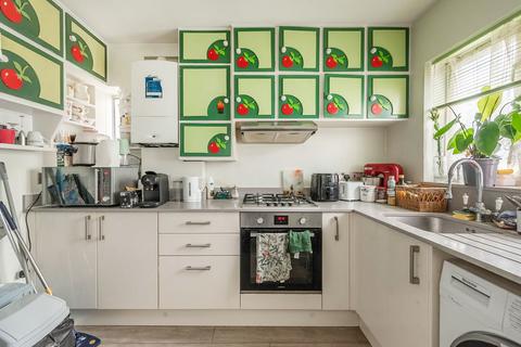 1 bedroom flat for sale, Clifton Road, Kingsbury, Harrow, HA3