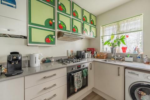 1 bedroom flat for sale, Clifton Road, Kingsbury, Harrow, HA3