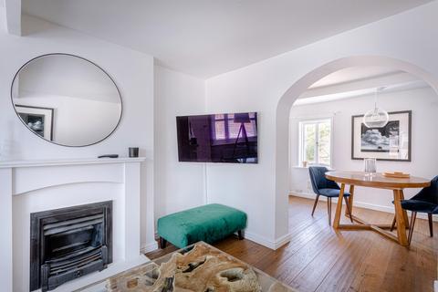 2 bedroom cottage to rent, Church Street, Bishops Stortford, CM23