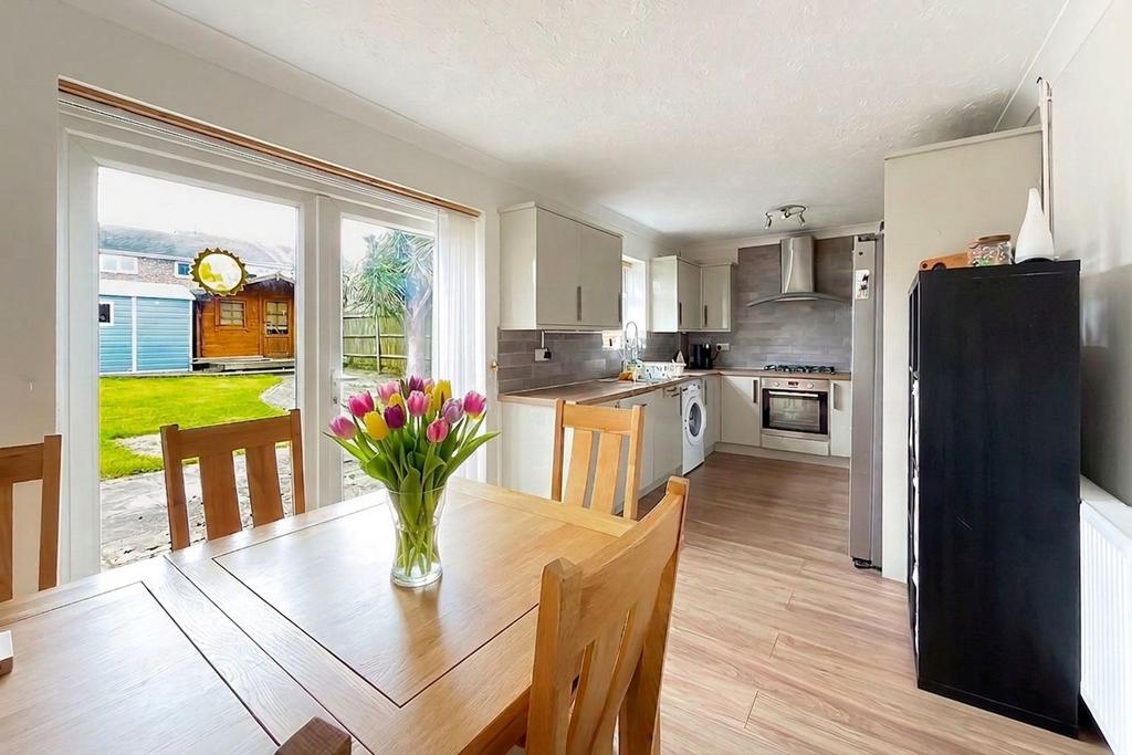 Kitchen/Dining Room