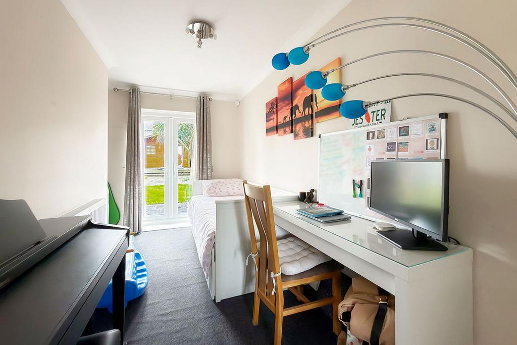 Bedroom 4 / Study / Playroom