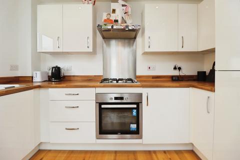 3 bedroom semi-detached house for sale, Cheaney Street, Rothwell, Kettering