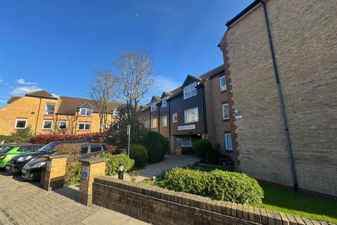 1 bedroom flat for sale, Sawyers Hall Lane, Brentwood CM15