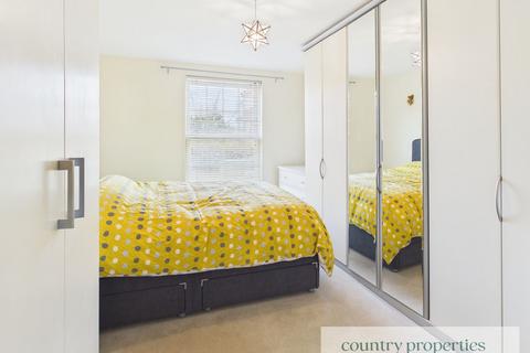 2 bedroom flat for sale, Merrifield Court, Welwyn Garden City, AL7