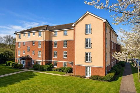 2 bedroom flat for sale, Merrifield Court, Welwyn Garden City, AL7