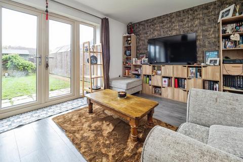 3 bedroom end of terrace house for sale, Frances Brady Way, Hull
