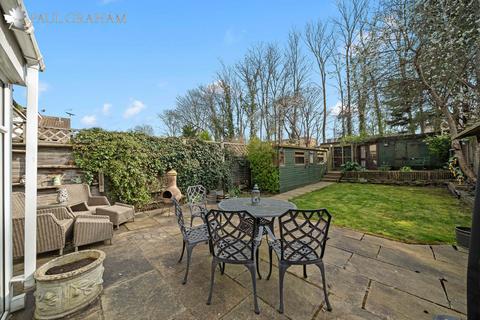 5 bedroom semi-detached house for sale, Bute Gardens, Wallington