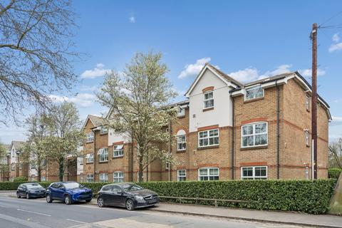 2 bedroom flat for sale, Uxbridge Road, Rickmansworth, WD3 8JQ