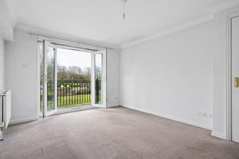 2 bedroom flat for sale, Uxbridge Road, Rickmansworth, WD3 8JQ