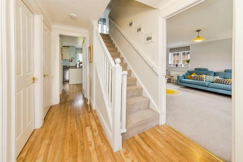4 bedroom detached house for sale, Colchins, Burgess Hill