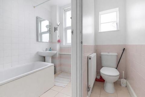 Land to rent, Nimrod Road, Furzedown