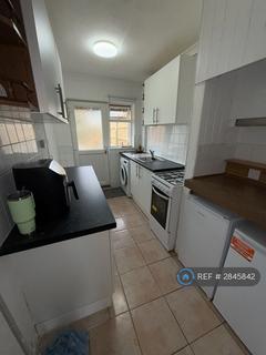 3 bedroom terraced house to rent, Beadlow Road, Luton, LU4
