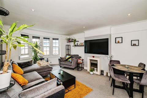 3 bedroom apartment for sale, Brighton Road, Worthing