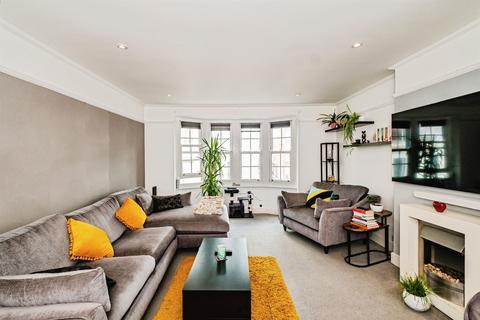 3 bedroom apartment for sale, Brighton Road, Worthing